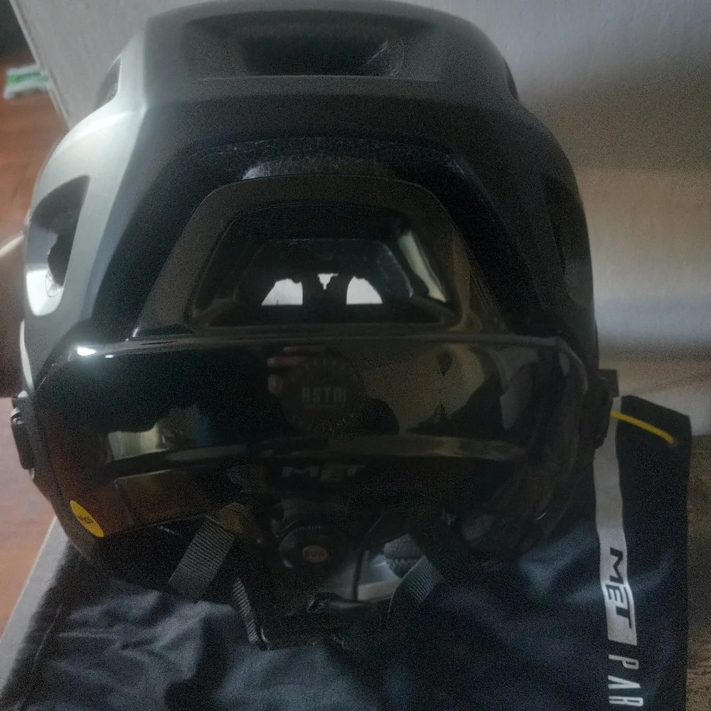 MET Bicycling Parachute MIPS Full Face Helmet Black Large New WIth Bag
